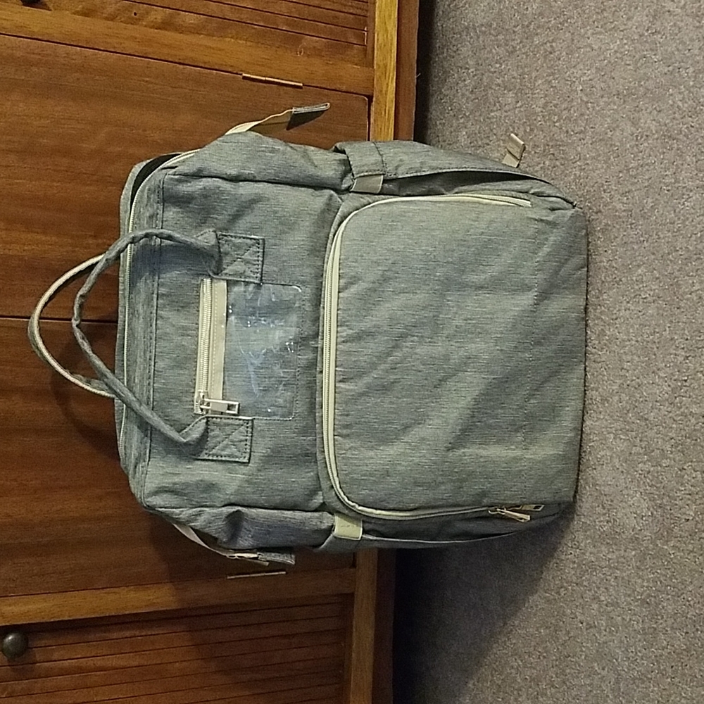 Upper Babies expandable diper bag